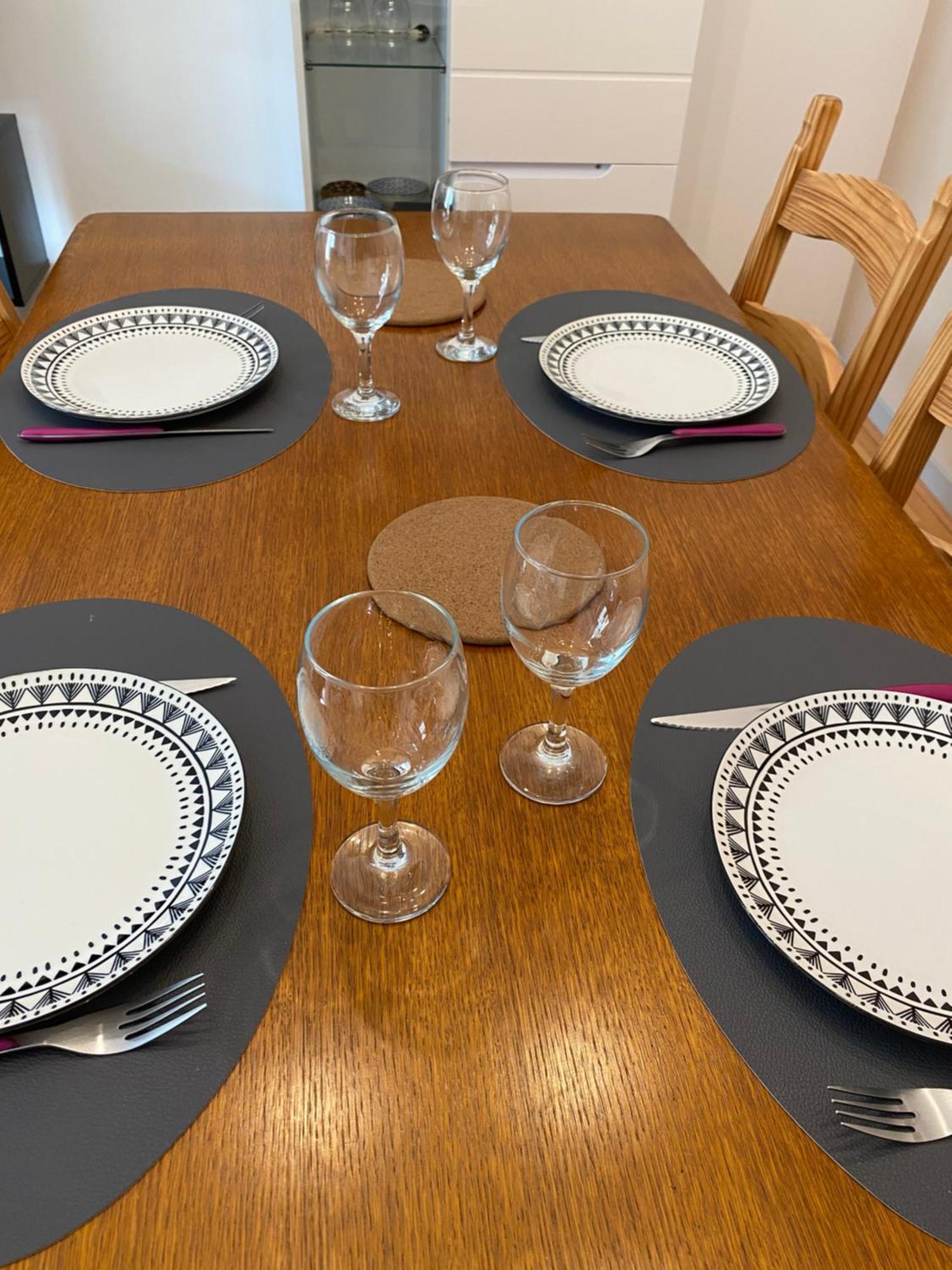 Parking Privé Gratuit, Balcon, 2 *